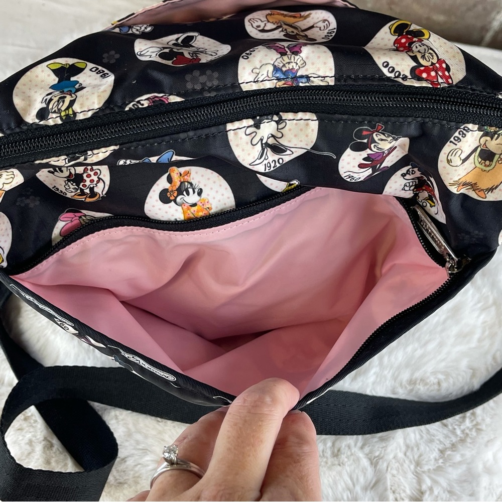 Lesportsac Disney X Minnie Mouse Cleo Crossbody Bag Gem